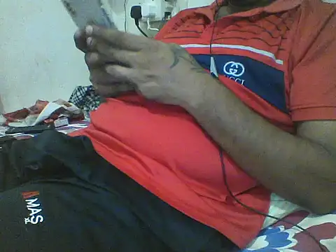Snapshot of kasunathugala chatting on 10.22.25 kasunathugala online show from 10.22.25