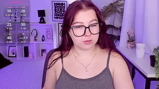 EffyBlush online show from 12.04.25