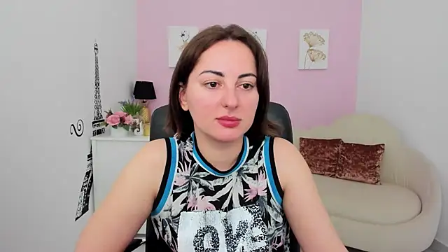 Snapshot of NoraSimons chatting on 05.24.26 NoraSimons online show from 05.24.26