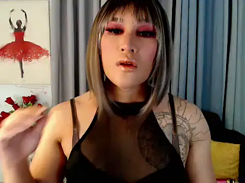KeraMitenaa online show from 10.27.25