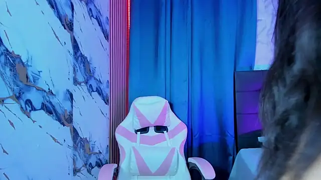 Scarlet DLuce online show from 03.17.26