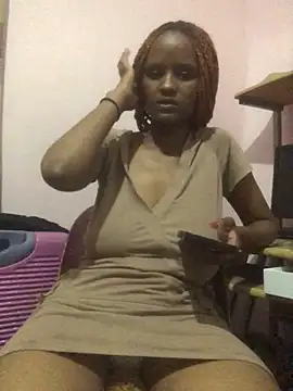 yummy-caramel online show from 10.28.25