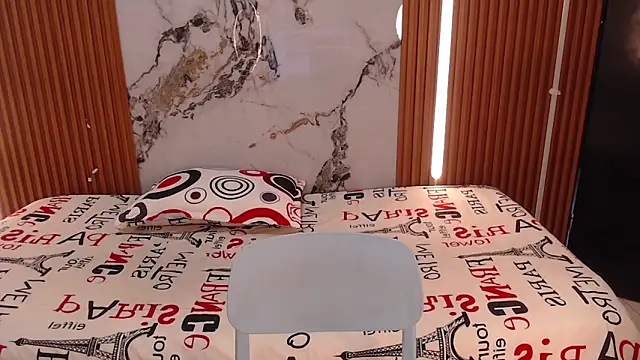 rosselyn  online show from 12.04.25