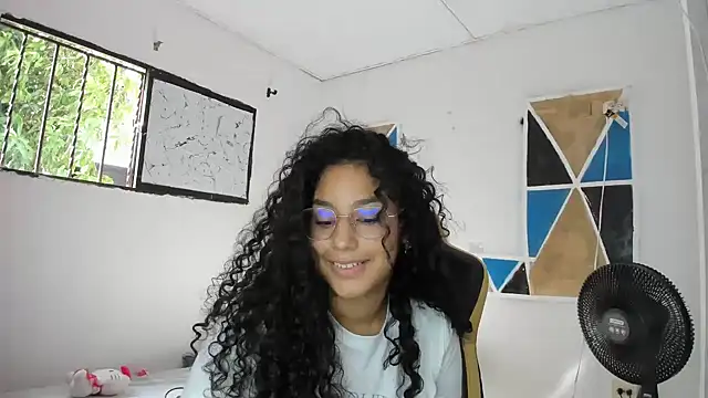 emily stars1 online show from 03.05.26