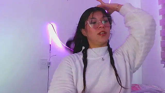 LissyM online show from 04.13.26