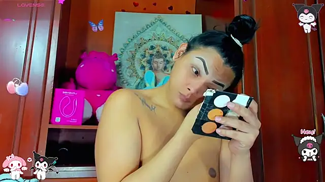 Zulema Zahirx online show from 10.25.25