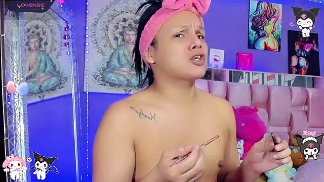 Zulema Zahirx online show from 10.28.25