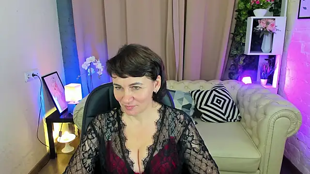 Demi Mature online show from 10.22.25
