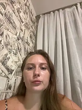 Snapshot of Elina1 chatting on 07.30.26 Elina1 online show from 07.30.26