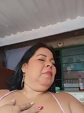 Snapshot of mother2-divorced chatting on 06.06.26 mother2-divorced online show from 06.06.26