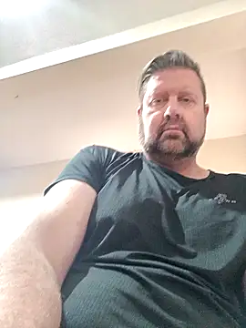 Snapshot of casalgulosoo chatting on 10.22.25 casalgulosoo online show from 10.22.25
