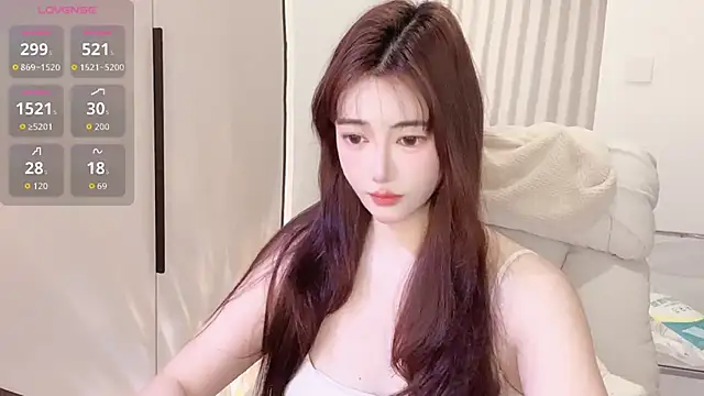 Follyise online show from 11.30.25