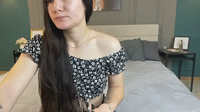 Snapshot of Adele_Shy chatting on 11.17.25 Adele Shy online show from 11.17.25