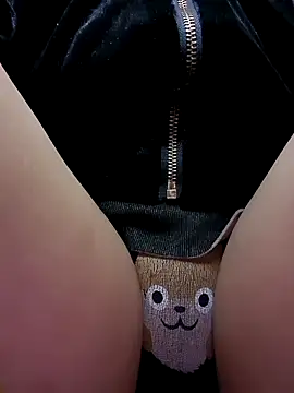 YennyeLa online show from 01.07.26