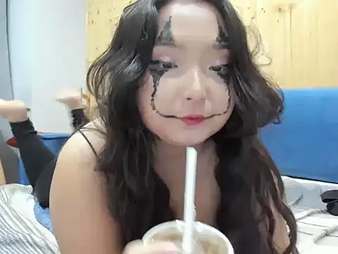 miomyao online show from 10.31.25