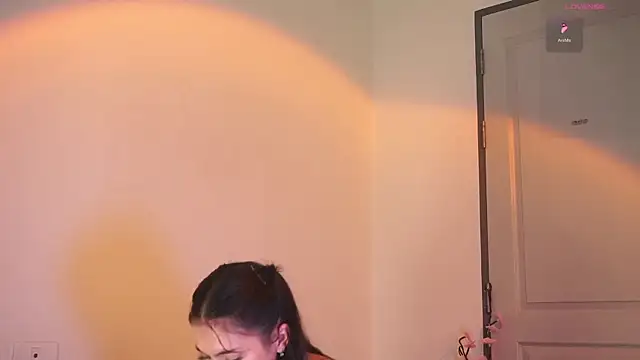 Lillu Cooper online show from 04.11.26