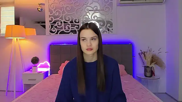 LuisaClover online show from 01.13.26