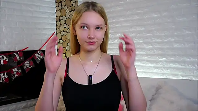 ElissaGlod online show from 10.30.25