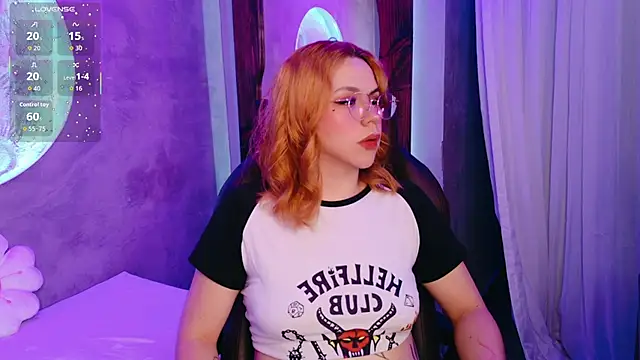 sussiestrawberry online show from 11.22.25