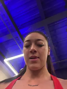 Lia  white online show from 11.14.25