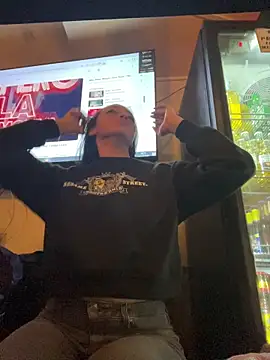 Lia  white online show from 12.02.25