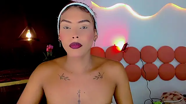 Snapshot of JessiValentin chatting on 06.17.26 JessiValentin online show from 06.17.26