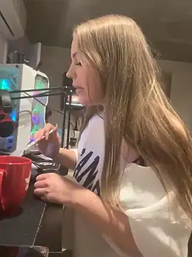 elliepixie online show from 12.23.25