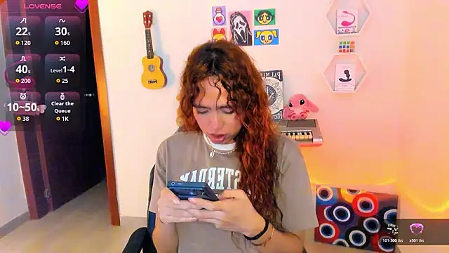 AdelineEsposito online show from 02.04.26