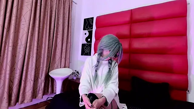 oliviamonroe online show from 11.14.25