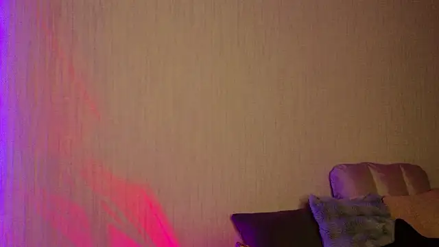 Snapshot of Kess-Edison chatting on 12.15.25 Kess-Edison online show from 12.15.25