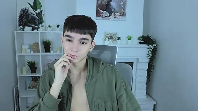 Snapshot of YamiTwink chatting on 12.03.25 YamiTwink online show from 12.03.25