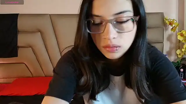 Crimsonsecretts online show from 01.15.26