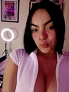 Nuvi jonhs online show from 11.27.25