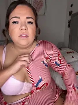 Snapshot of Ivy-monroexo chatting on 11.12.25 Ivy-monroexo online show from 11.12.25