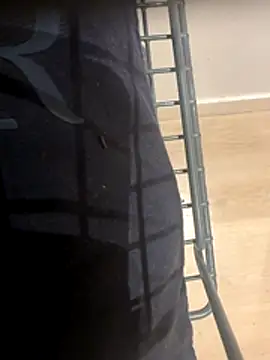 Snapshot of bigDickParis92 chatting on 10.28.25 bigDickParis92 online show from 10.28.25