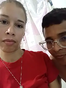 Snapshot of Luis_Stars chatting on 10.25.25 Luis Stars online show from 10.25.25