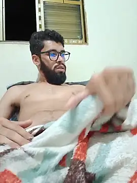 FerrariniHott online show from 12.04.25