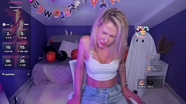 Snapshot of MadamMilly_ chatting on 10.31.25 MadamMilly online show from 10.31.25