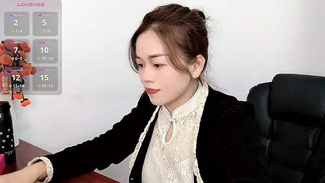 Ella-61 online show from 11.07.25