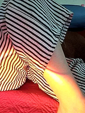 Cherry Le02 online show from 11.22.25