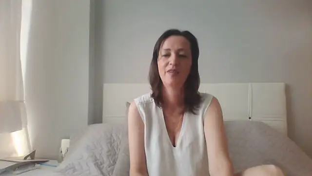 Snapshot of ArianaStarr chatting on 06.01.26 ArianaStarr online show from 06.01.26
