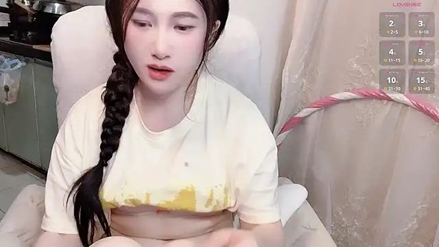 Snapshot of anna-888- chatting on 11.05.25 anna-888- online show from 11.05.25