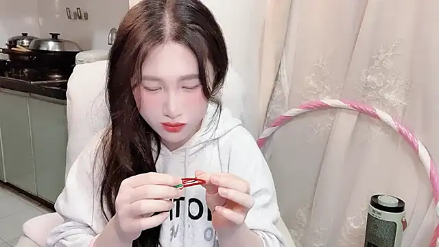 Snapshot of anna-888- chatting on 12.13.25 anna-888- online show from 12.13.25