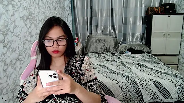  Lachica  online show from 01.31.26