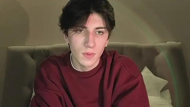 Oliver star boy  online show from 02.13.26