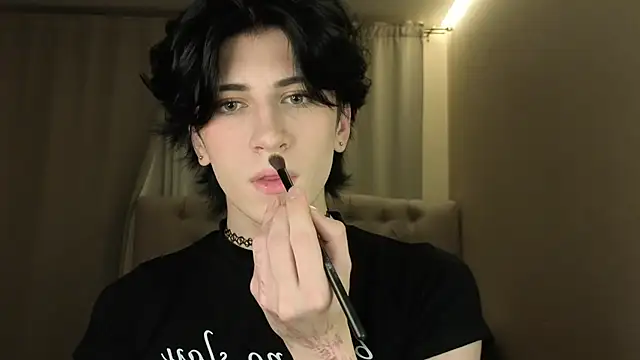 Oliver star boy  online show from 04.18.26