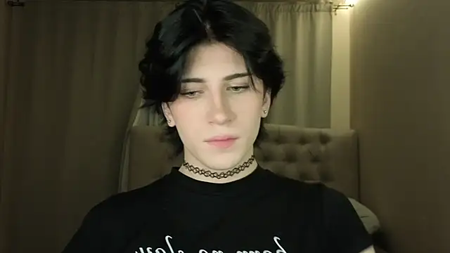 Oliver star boy  online show from 04.18.26