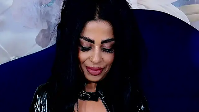 Snapshot of NoirKaylah chatting on 12.01.25 NoirKaylah online show from 12.01.25