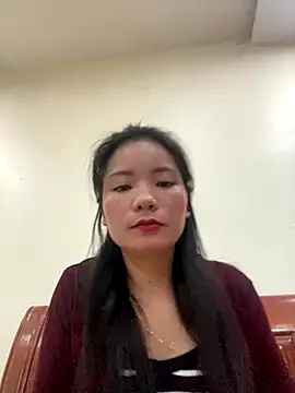 Bee Yellow00 online show from 11.04.25