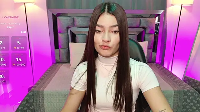 Bella Clark2 online show from 02.05.26